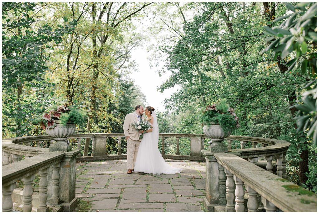garden wedding at estate in Cleveland, professional wedding photos, best wedding photographer NE Ohio